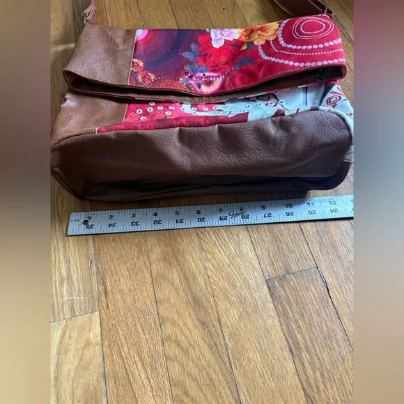 DESIGUAL canvas and leather messenger bag! - Picture 2 of 16